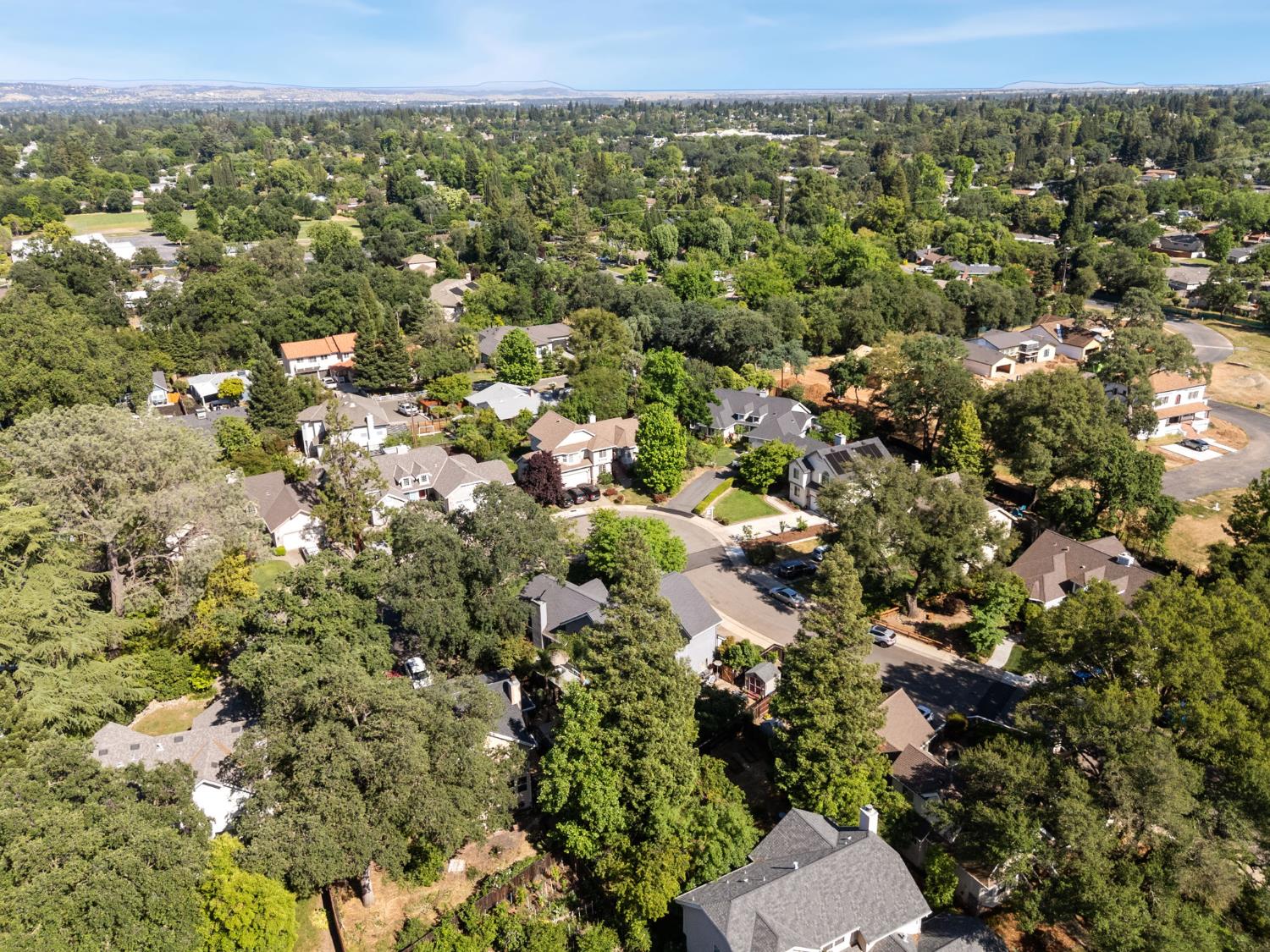 Amber Oaks Court, Fair Oaks, California image 15
