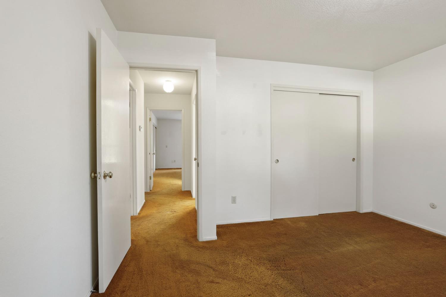 Detail Gallery Image 11 of 19 For 4657 Winding River Cir, Stockton,  CA 95219 - 3 Beds | 2 Baths