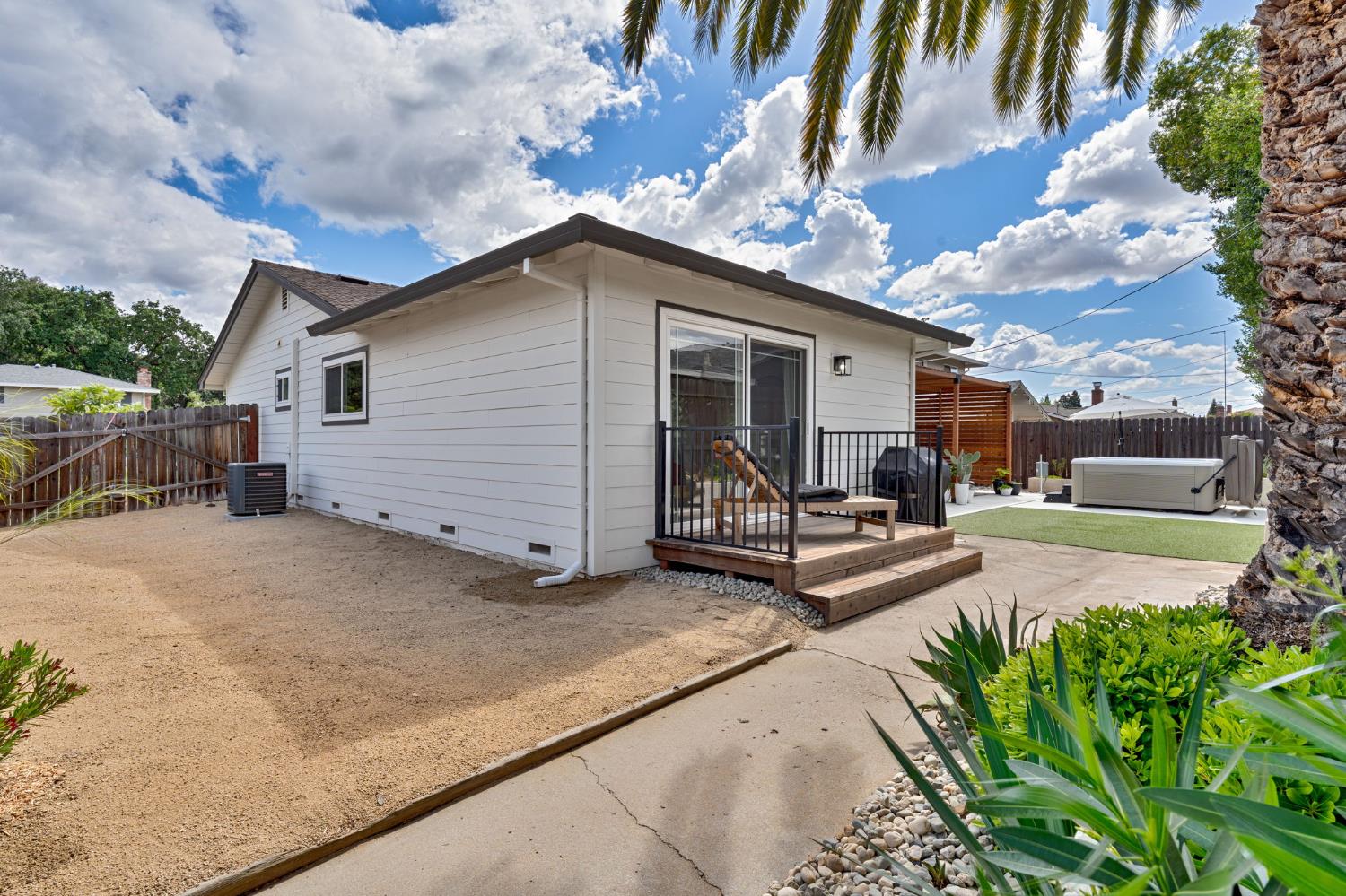 Detail Gallery Image 31 of 46 For 6469 Woodhills Way, Citrus Heights,  CA 95621 - 3 Beds | 2 Baths