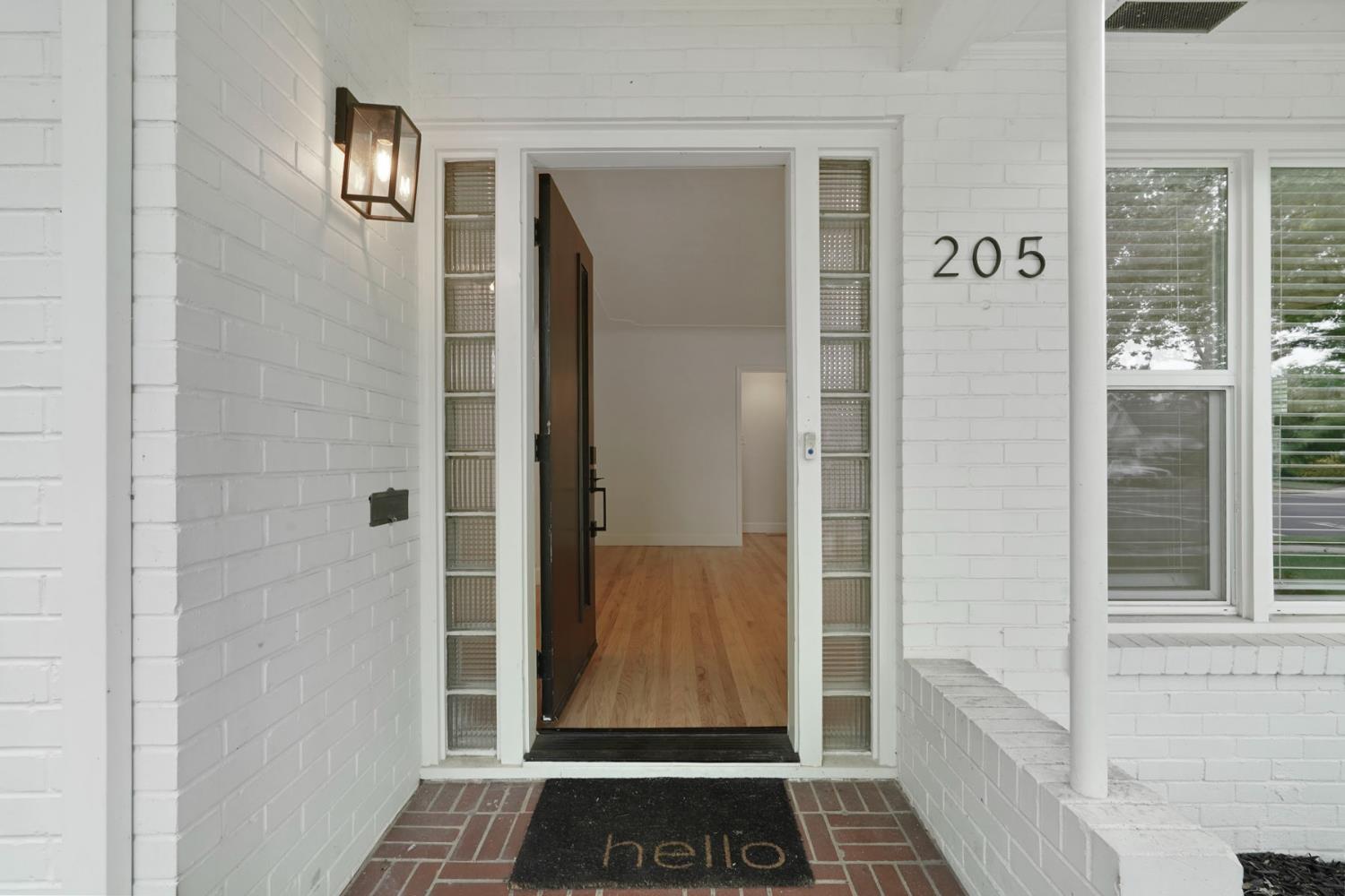 Detail Gallery Image 9 of 49 For 205 S Crescent Ave, Lodi,  CA 95240 - 3 Beds | 2 Baths