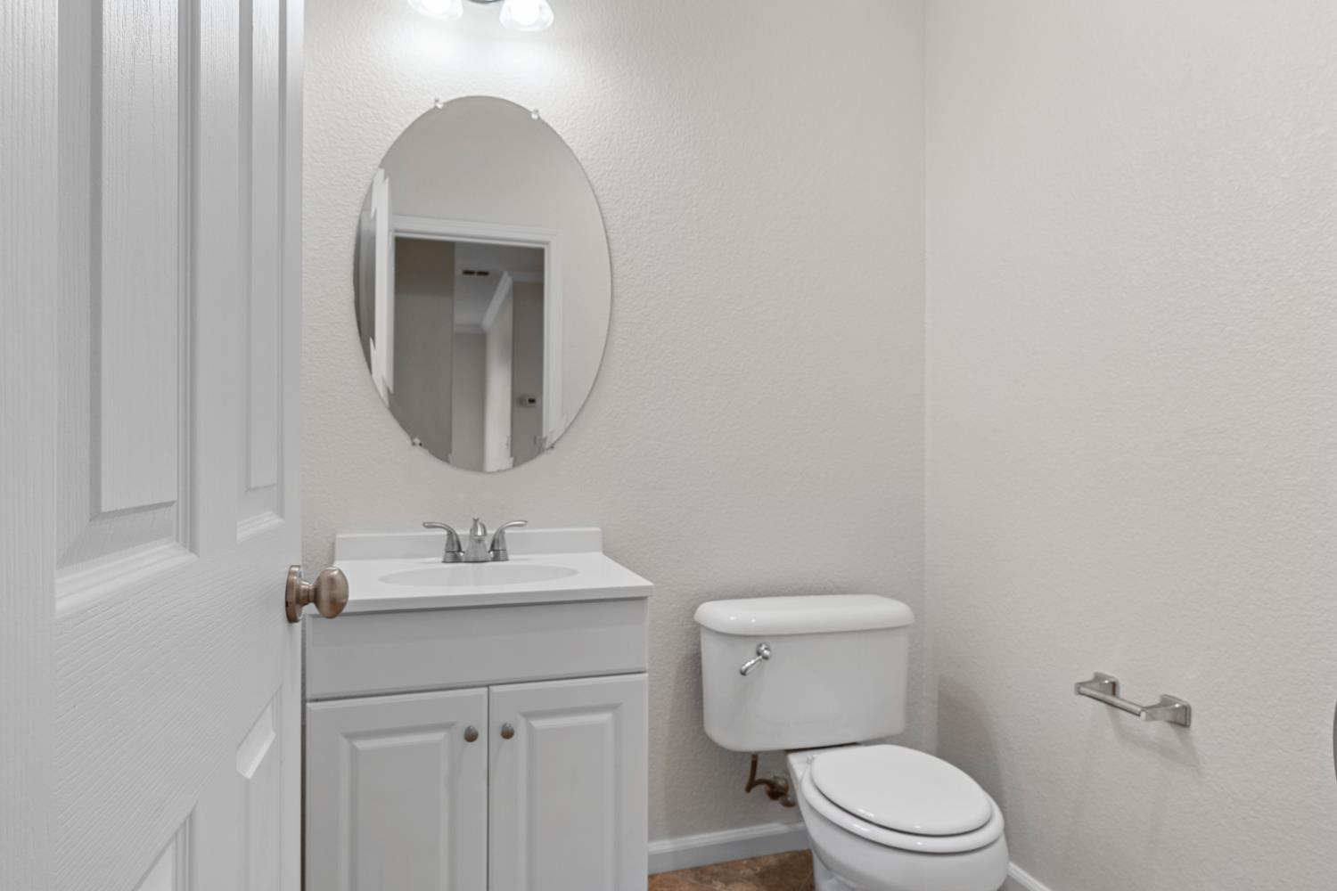 Detail Gallery Image 30 of 39 For 17636 Red Barley Ct, Lathrop,  CA 95330 - 3 Beds | 2/1 Baths
