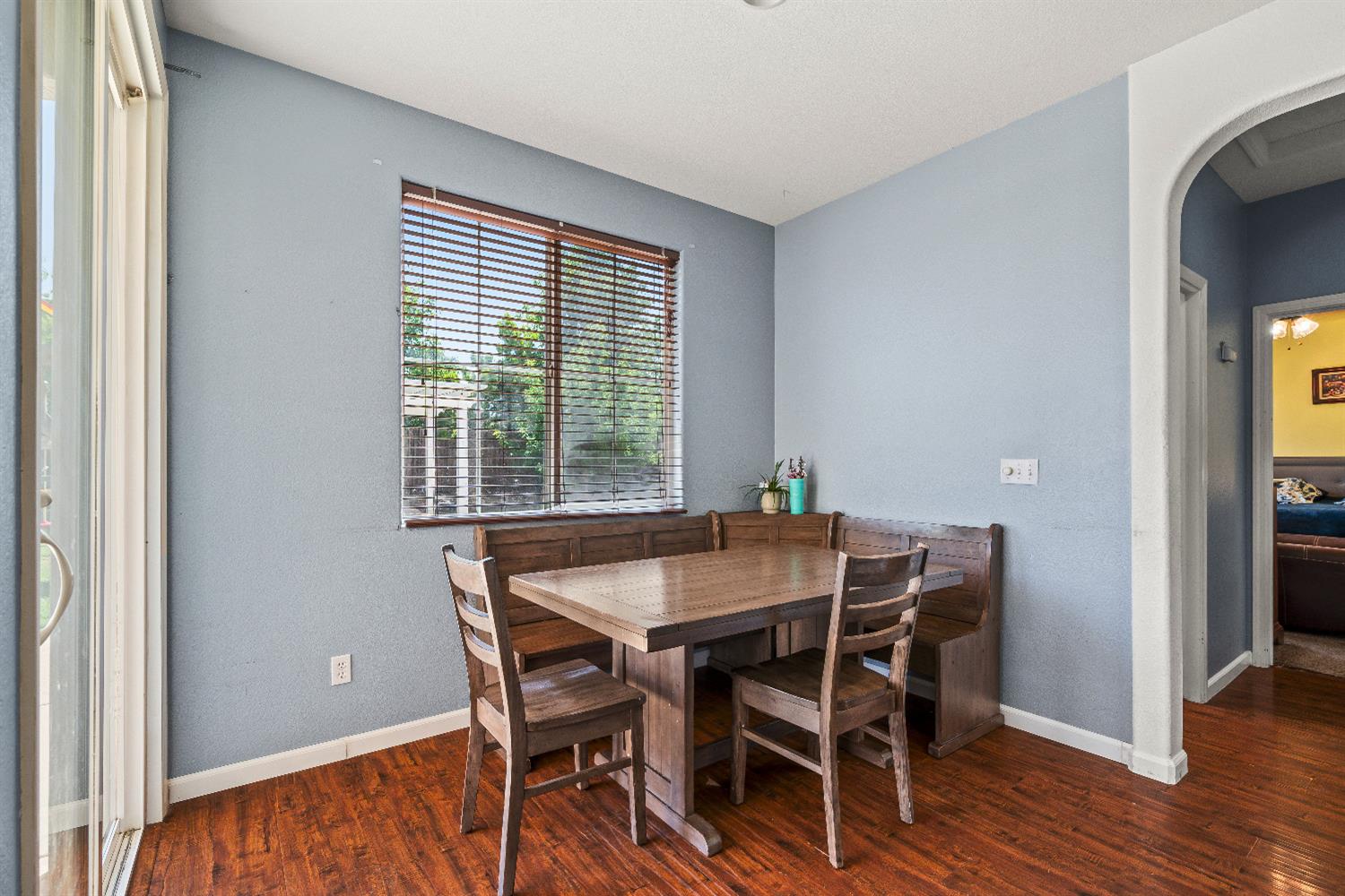 Detail Gallery Image 20 of 43 For 4151 Etoway Way, Rancho Cordova,  CA 95742 - 5 Beds | 3/1 Baths