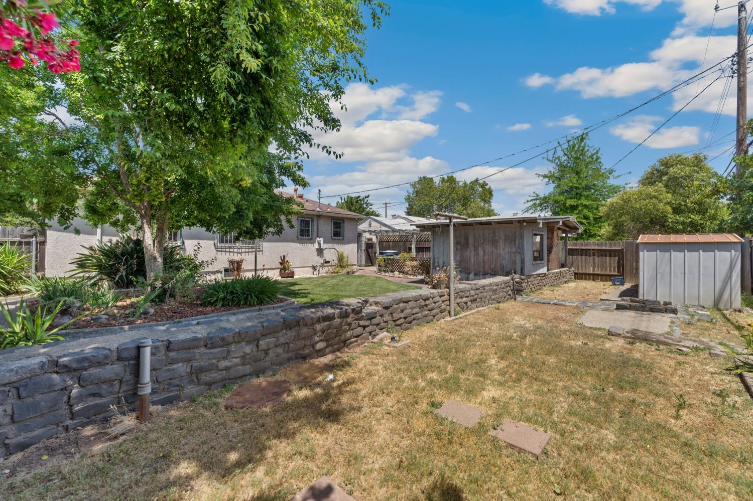 Fruitridge Road, Sacramento, California image 16