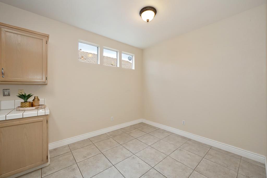 Detail Gallery Image 20 of 78 For 1341 Trevor Ct, Roseville,  CA 95678 - 4 Beds | 2/1 Baths
