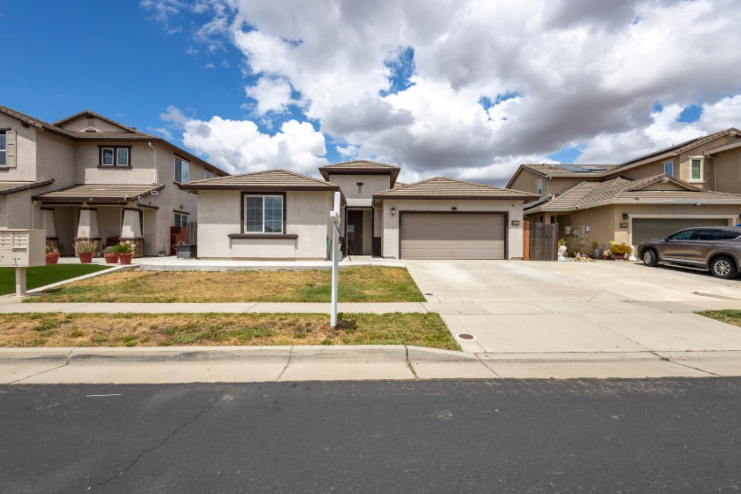 Ballinger Drive, Sacramento, California image 1