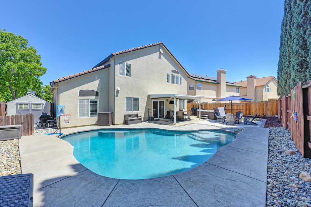 Detail Gallery Image 53 of 60 For 437 Anacapa Dr, Roseville,  CA 95678 - 4 Beds | 2/1 Baths
