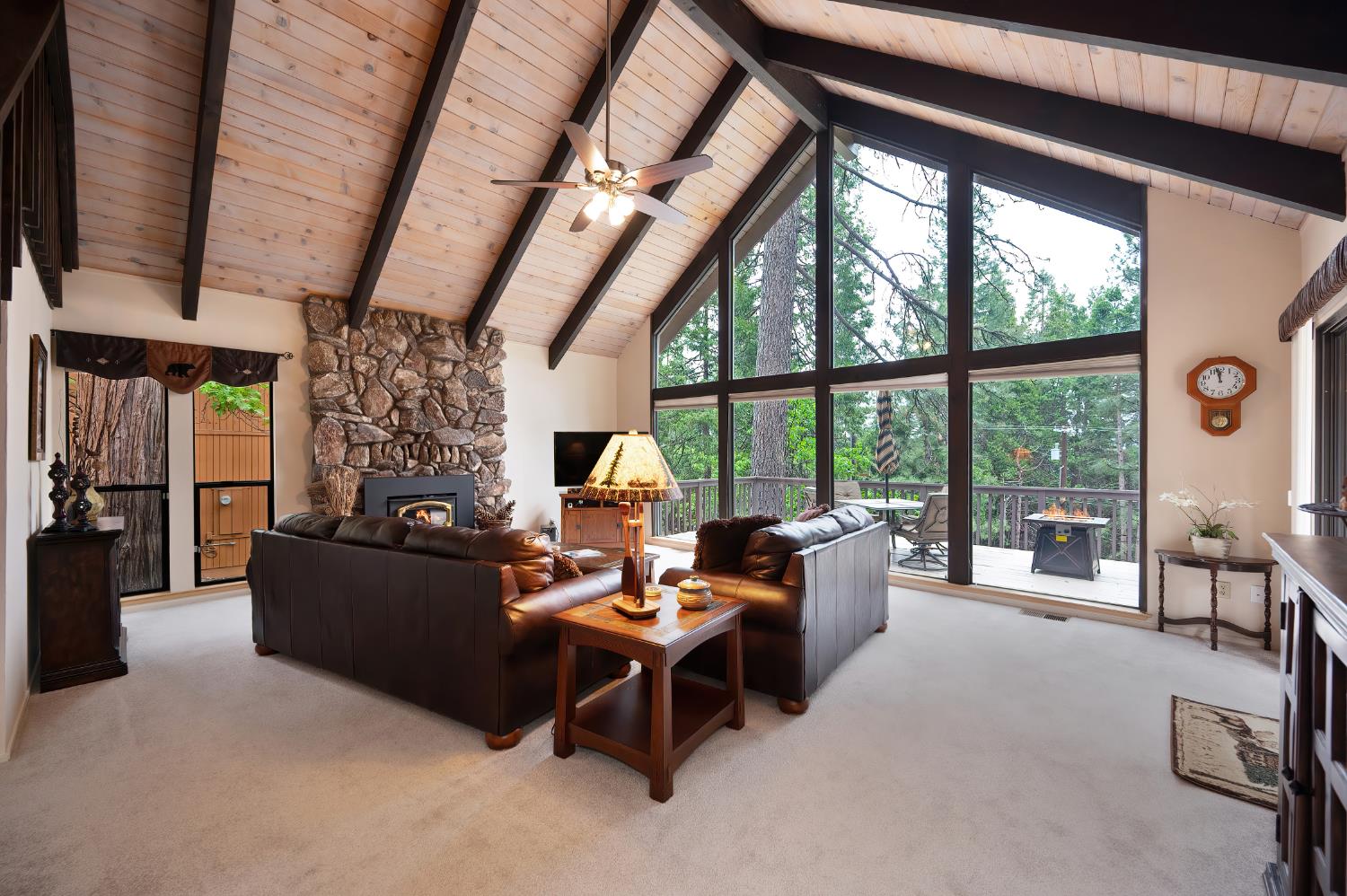 Detail Gallery Image 8 of 54 For 4362 Lakeridge Dr, Pollock Pines,  CA 95726 - 2 Beds | 2 Baths