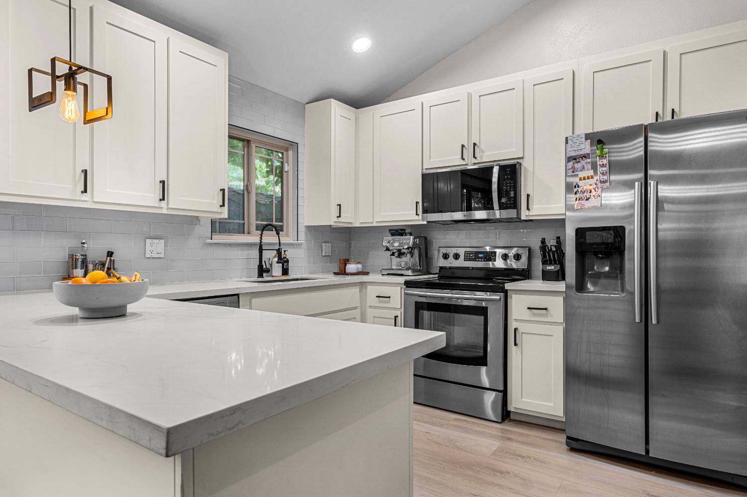 Holly Spring Court, Citrus Heights, California image 16