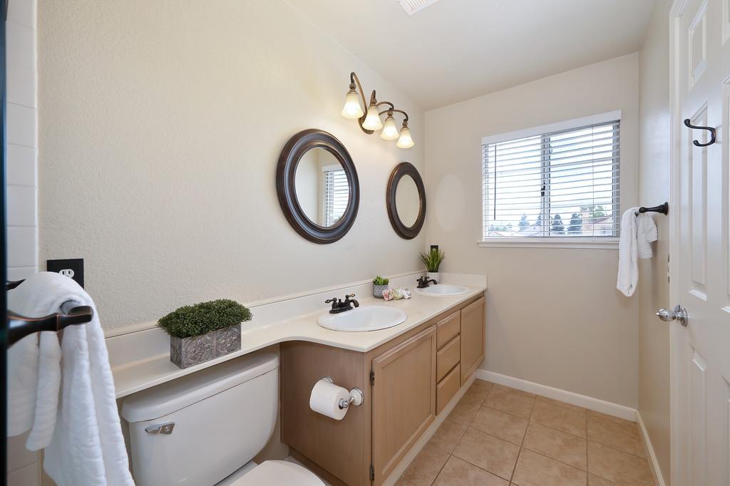 Detail Gallery Image 63 of 78 For 1341 Trevor Ct, Roseville,  CA 95678 - 4 Beds | 2/1 Baths