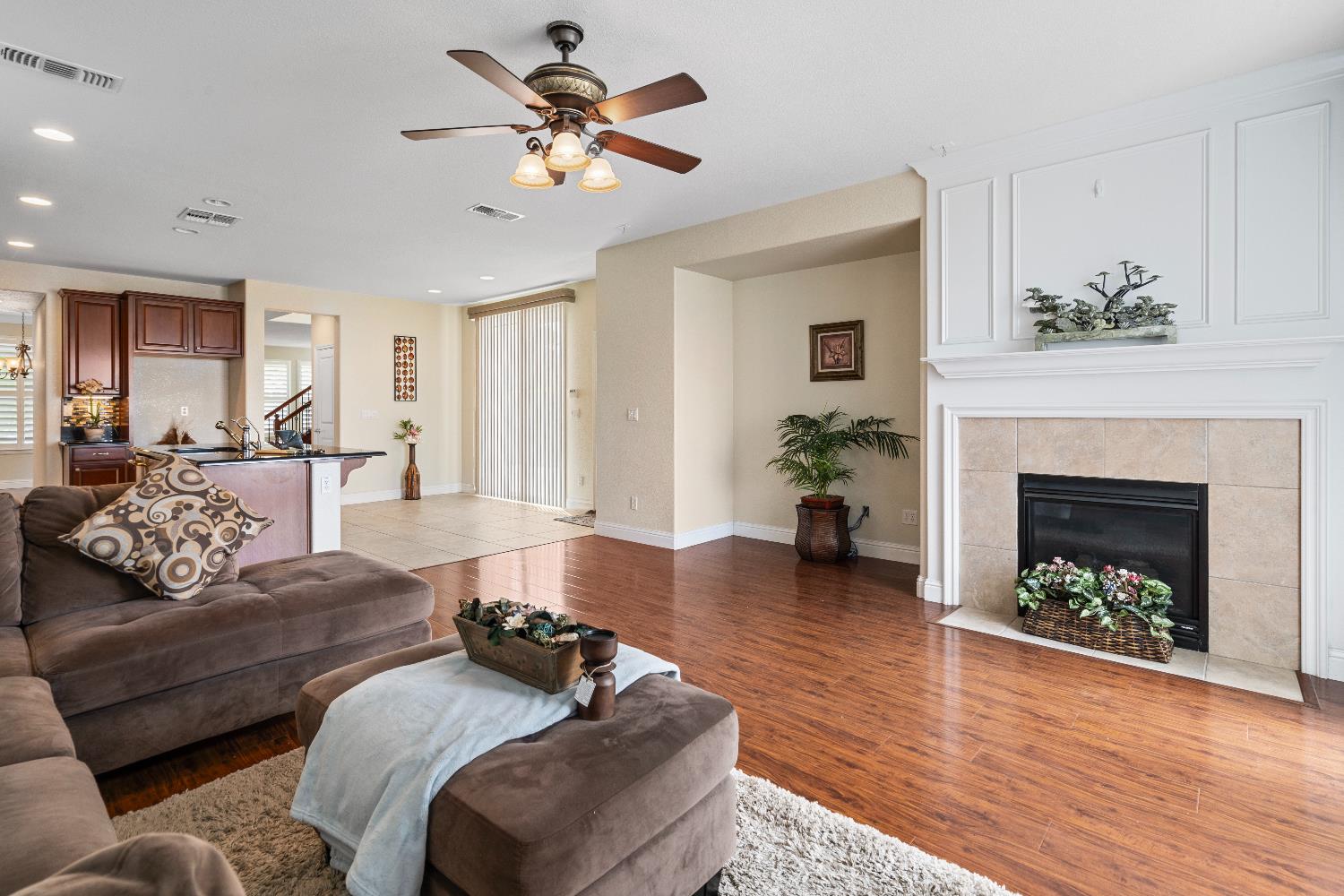 Detail Gallery Image 12 of 31 For 10145 10145 Blue Anchor Lane Ln, Stockton,  CA 95219 - 4 Beds | 2/1 Baths