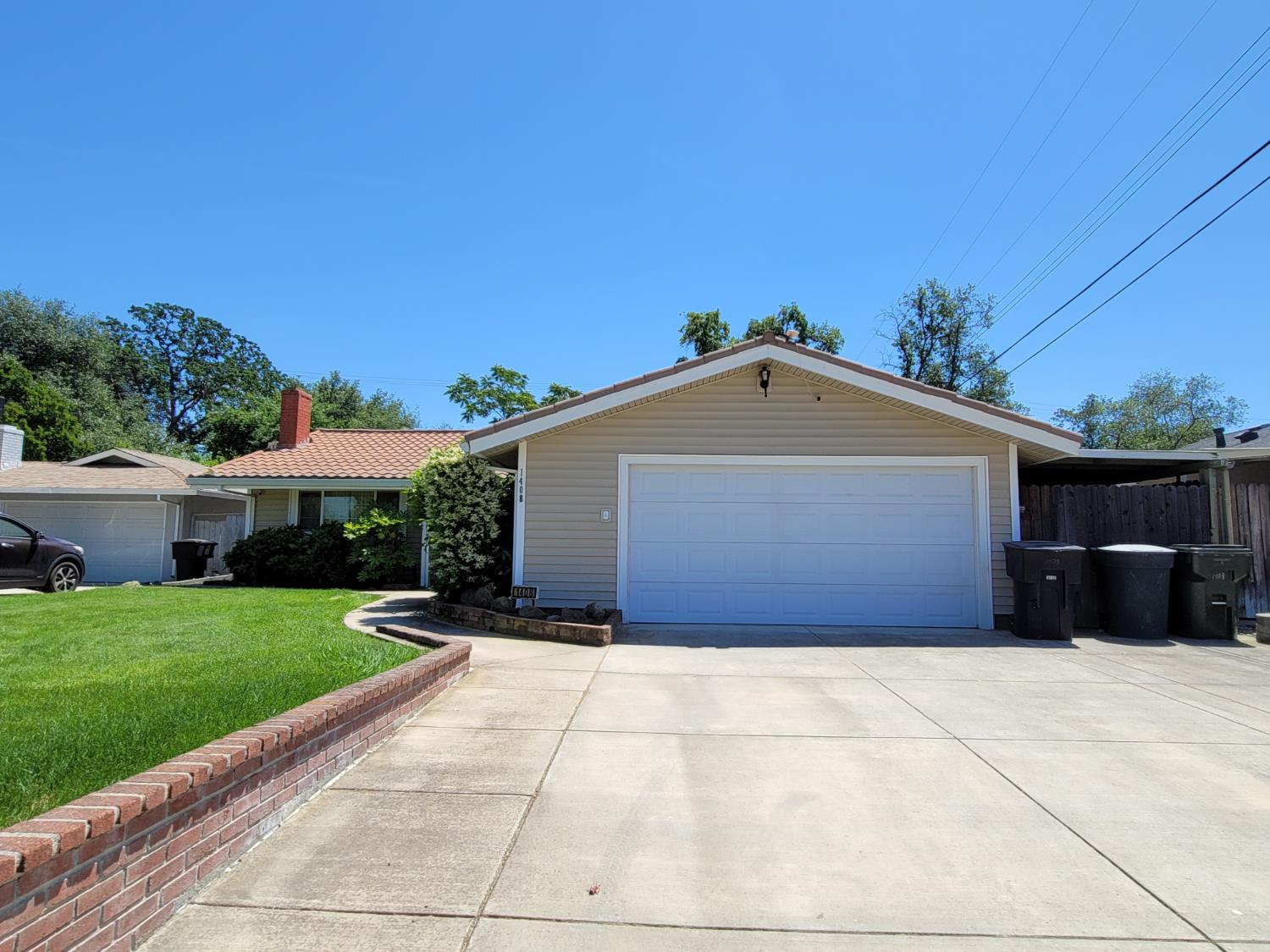 Detail Gallery Image 2 of 35 For 1408 Gregory Way, Roseville,  CA 95661 - 3 Beds | 2 Baths