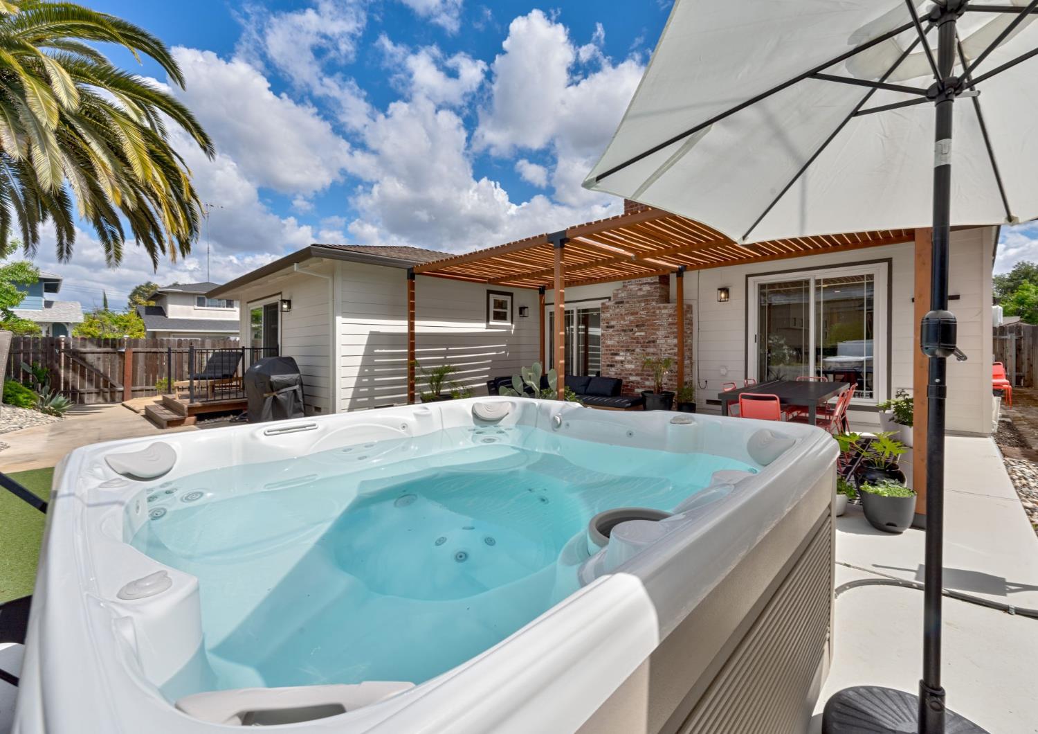 Detail Gallery Image 35 of 46 For 6469 Woodhills Way, Citrus Heights,  CA 95621 - 3 Beds | 2 Baths