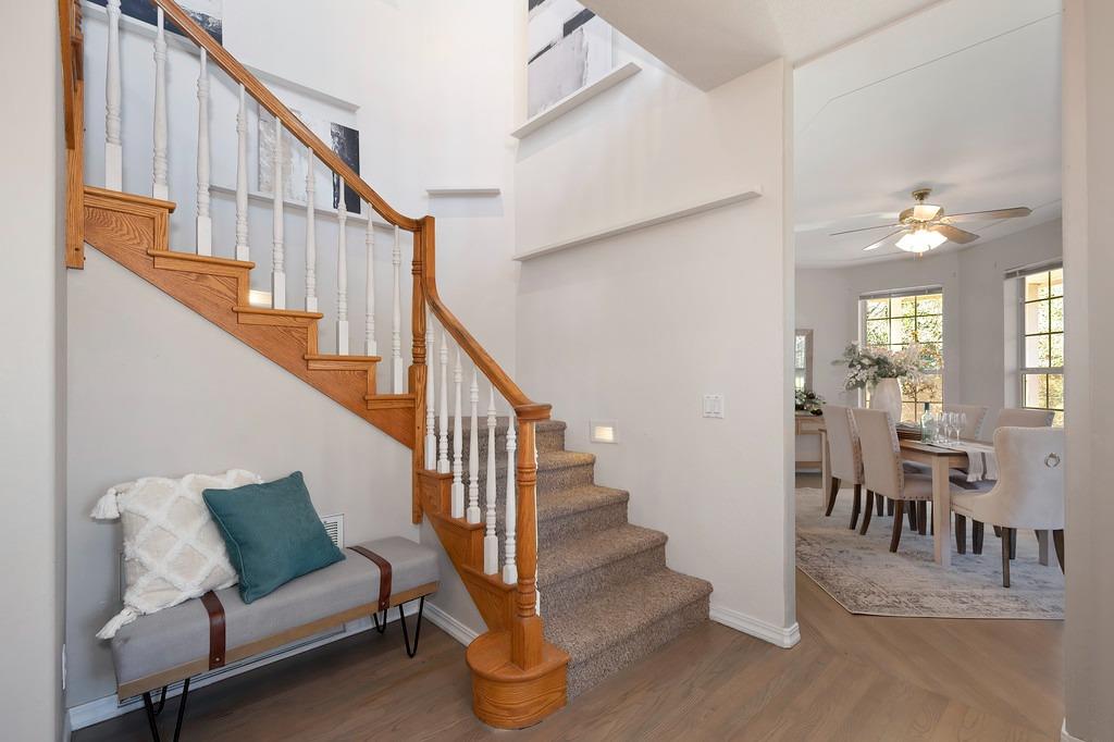 Detail Gallery Image 10 of 92 For 3710 Sutter Hill Ln, Carmichael,  CA 95608 - 4 Beds | 3/1 Baths