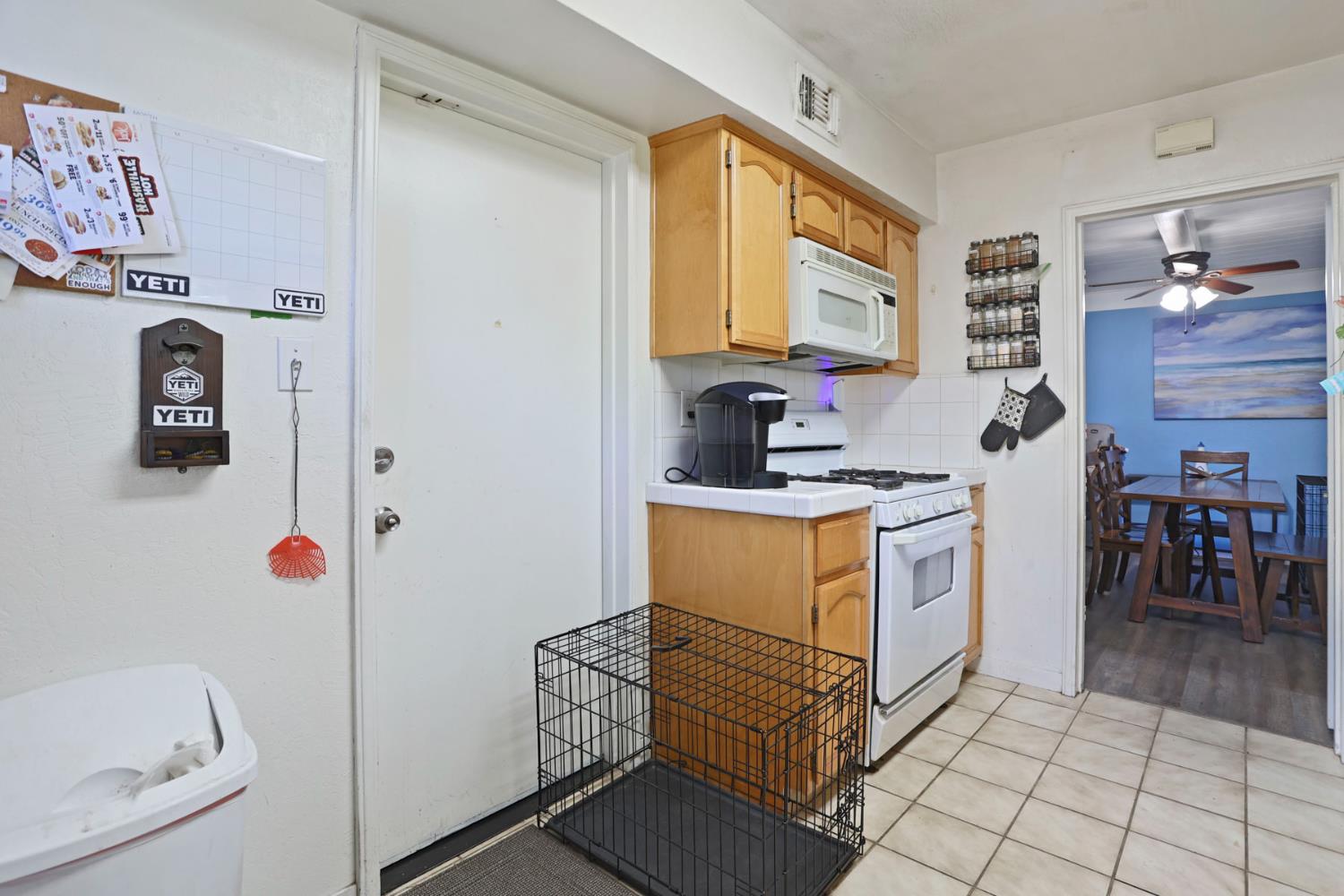 Detail Gallery Image 14 of 20 For 1631 Polk Way, Stockton,  CA 95207 - 2 Beds | 1 Baths