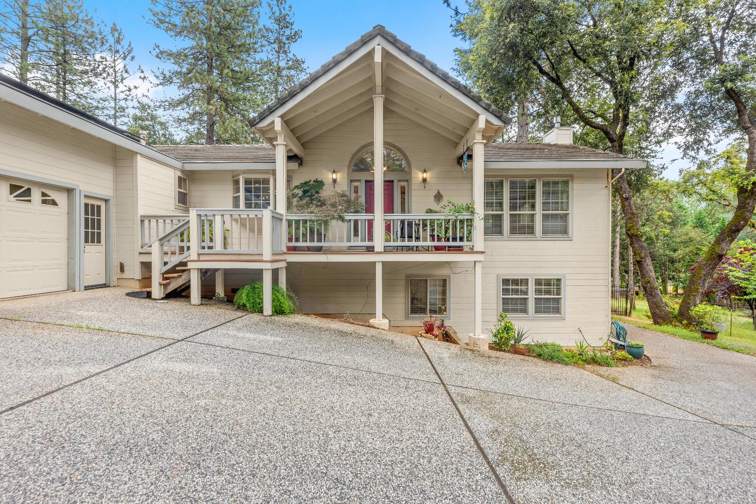 Carrie Drive, Grass Valley, California image 4