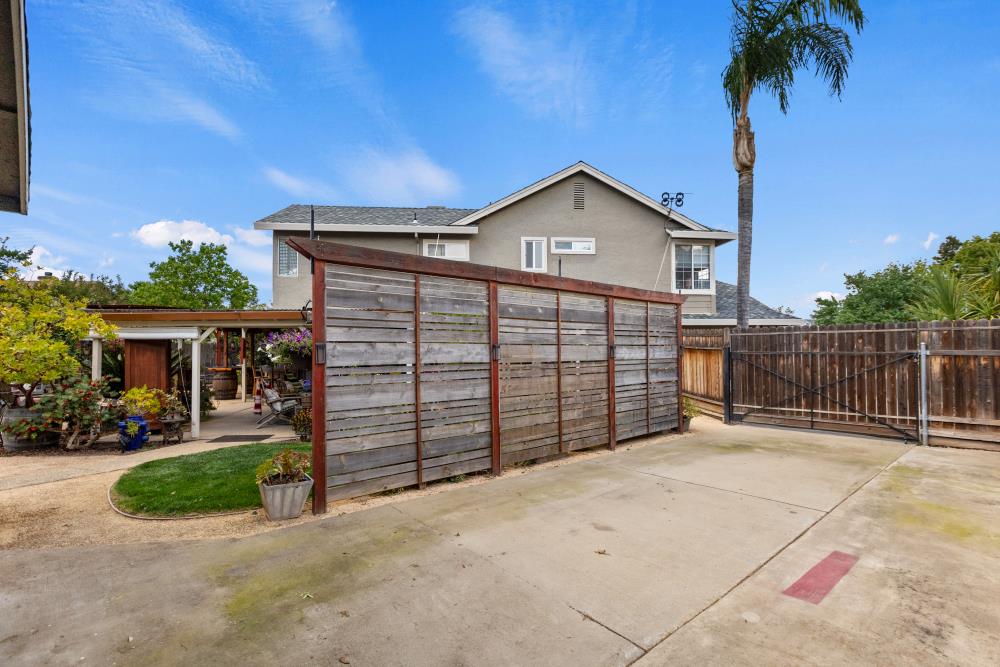 Detail Gallery Image 81 of 99 For 7020 Rathmore Ct, Elk Grove,  CA 95758 - 3 Beds | 2/1 Baths