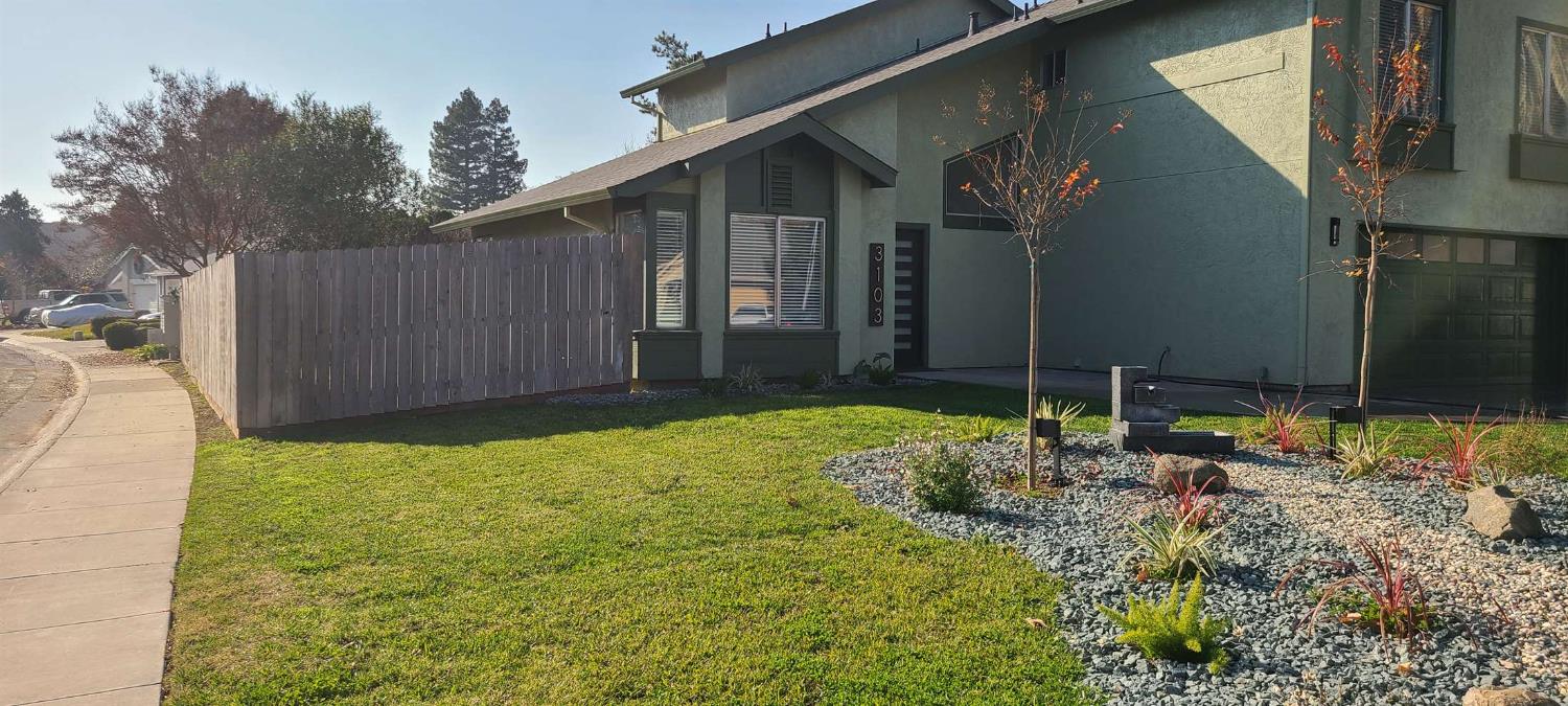 Detail Gallery Image 2 of 20 For 3103 Prince Henry Dr, Sacramento,  CA 95833 - 4 Beds | 2/1 Baths