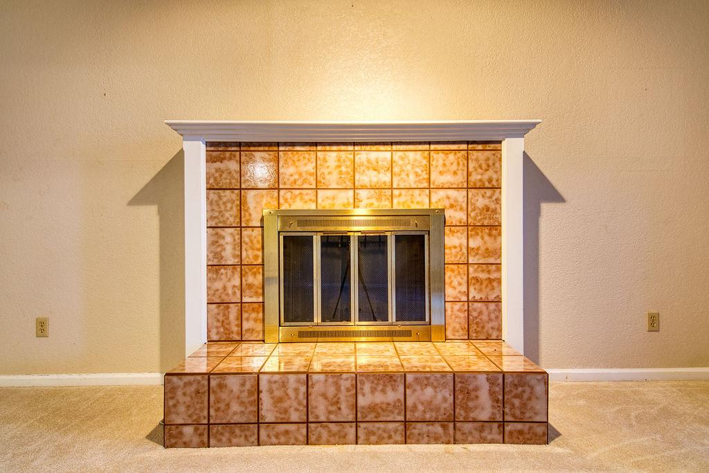 Detail Gallery Image 18 of 41 For 3100 Bridle Path Ln, Modesto,  CA 95356 - 3 Beds | 2/1 Baths