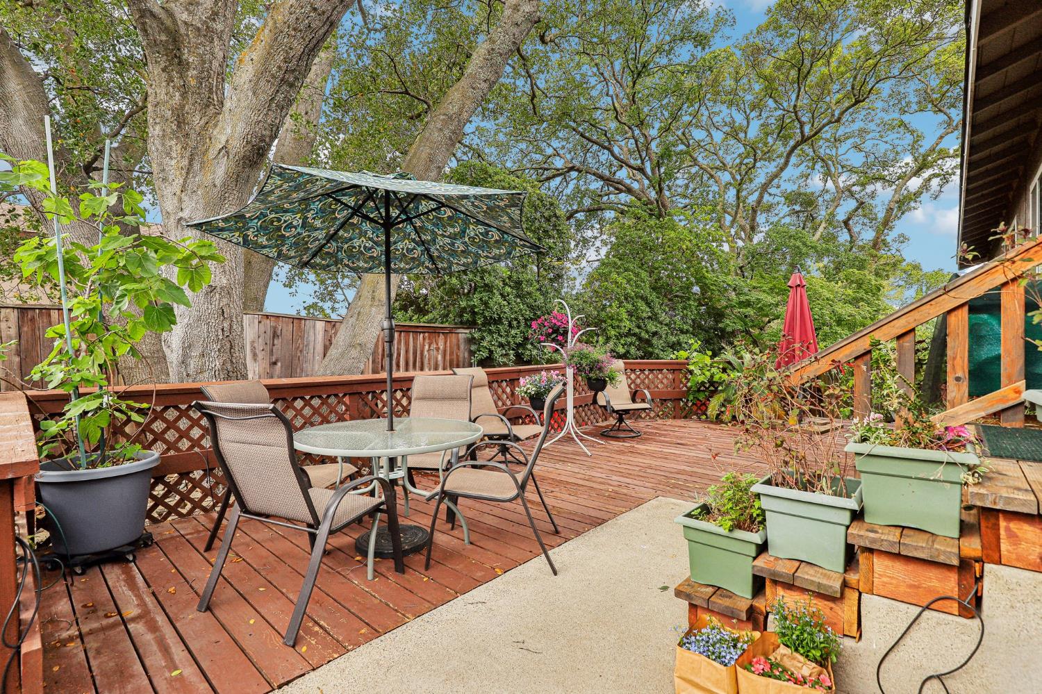 Detail Gallery Image 29 of 33 For 6942 Palmdell Way, Fair Oaks,  CA 95628 - 4 Beds | 2 Baths