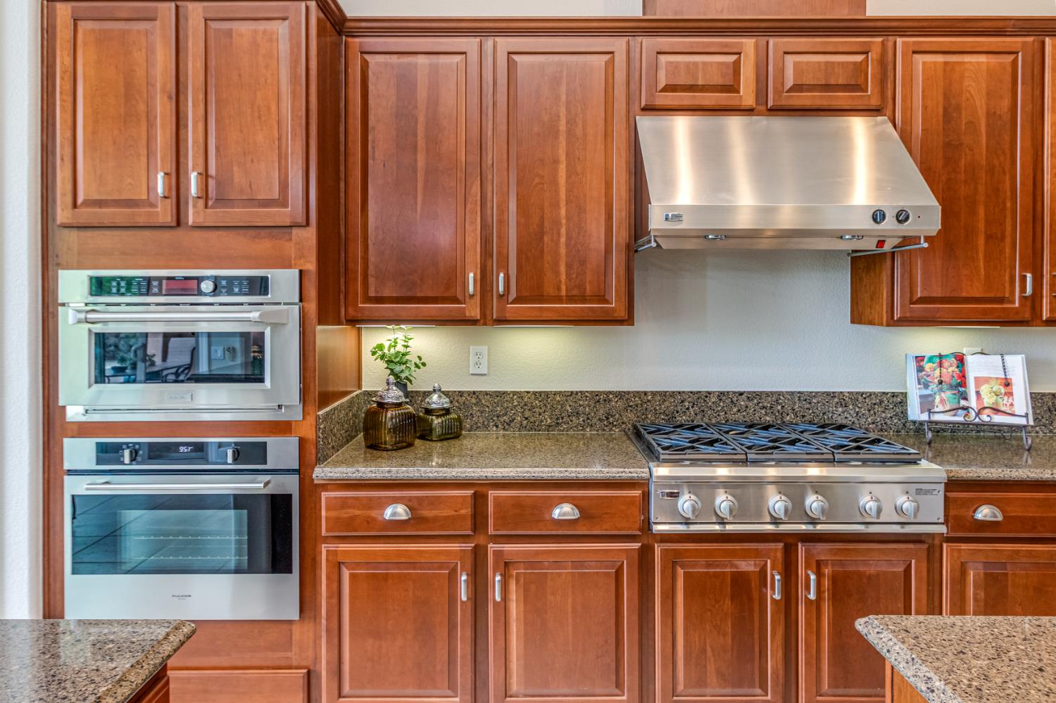 Detail Gallery Image 17 of 41 For 2291 Walden View Ln, Lincoln,  CA 95648 - 2 Beds | 2/1 Baths