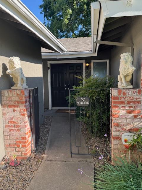 Detail Gallery Image 4 of 23 For 2548 Warrego Way, Sacramento,  CA 95826 - 4 Beds | 2 Baths