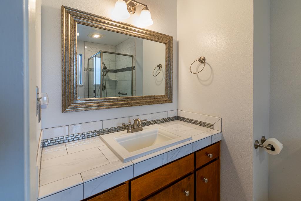 Detail Gallery Image 31 of 46 For 421 Becky Way, Waterford,  CA 95386 - 3 Beds | 2 Baths