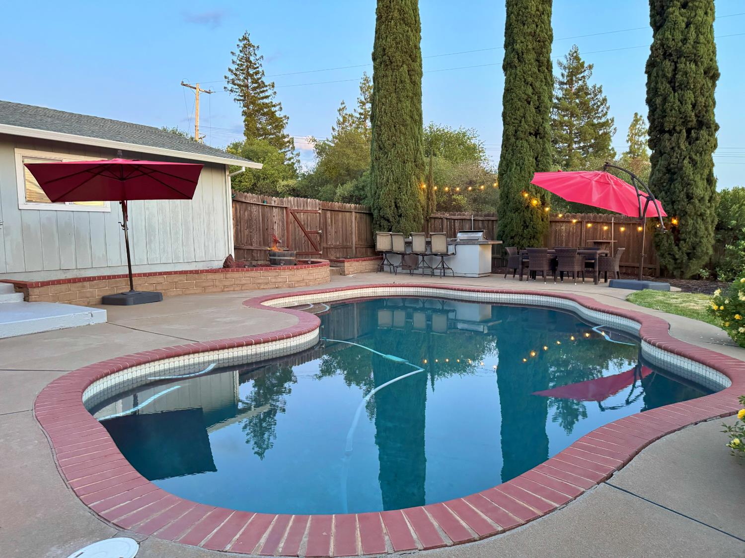 Detail Gallery Image 3 of 47 For 3781 Whispering Pines Ln, Shingle Springs,  CA 95682 - 3 Beds | 2 Baths