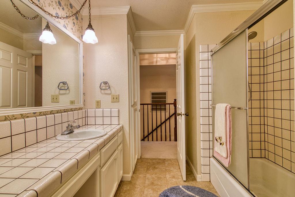 Detail Gallery Image 31 of 41 For 3100 Bridle Path Ln, Modesto,  CA 95356 - 3 Beds | 2/1 Baths