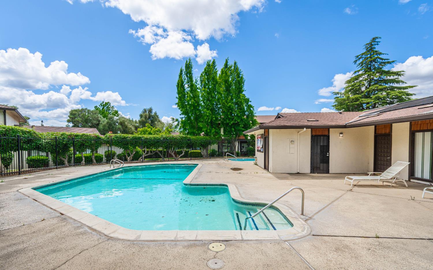 Johanson Circle, Sacramento, California image 47