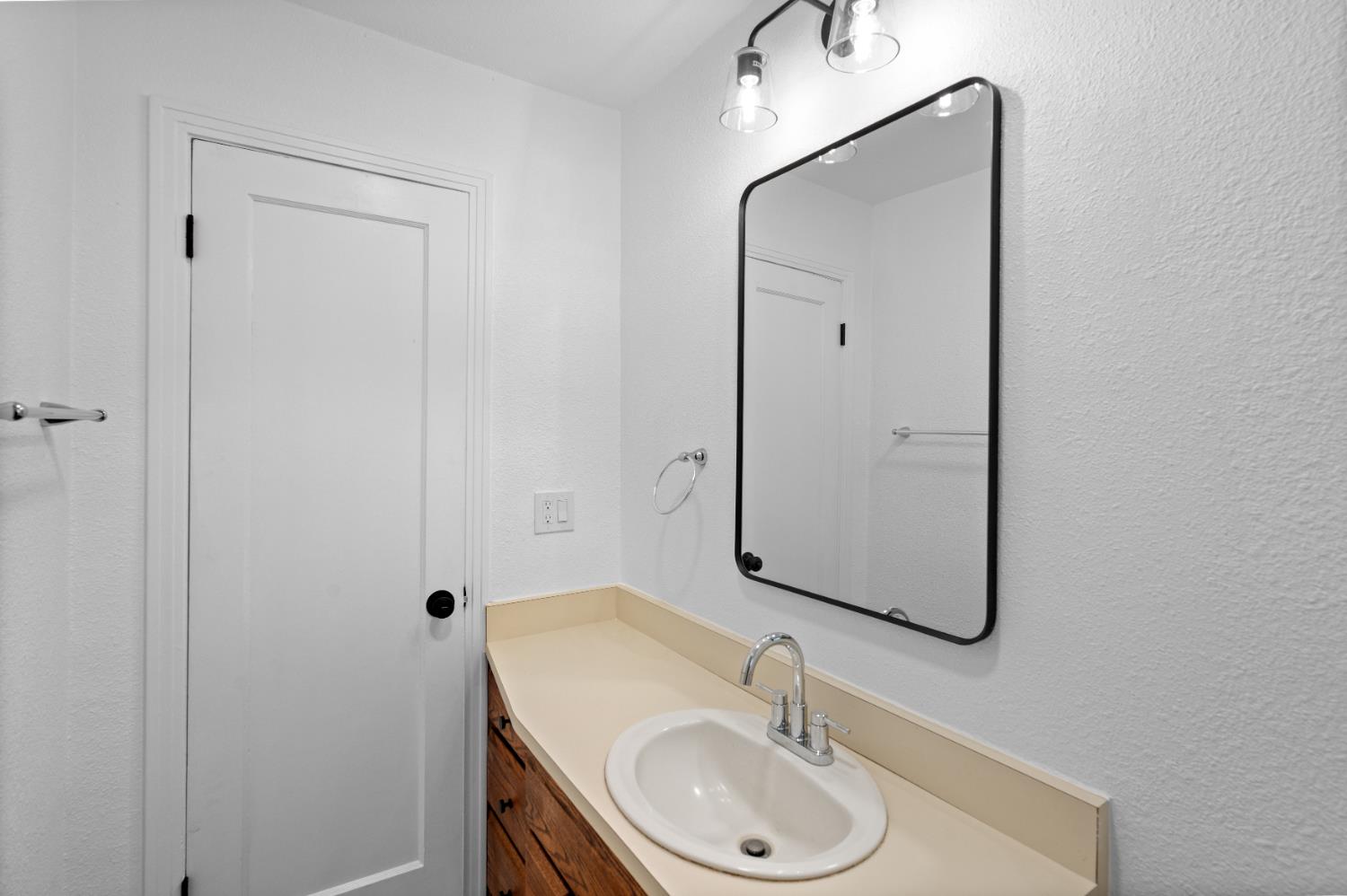 Detail Gallery Image 44 of 60 For 2916 Oleander Ave, Merced,  CA 95340 - 2 Beds | 1 Baths