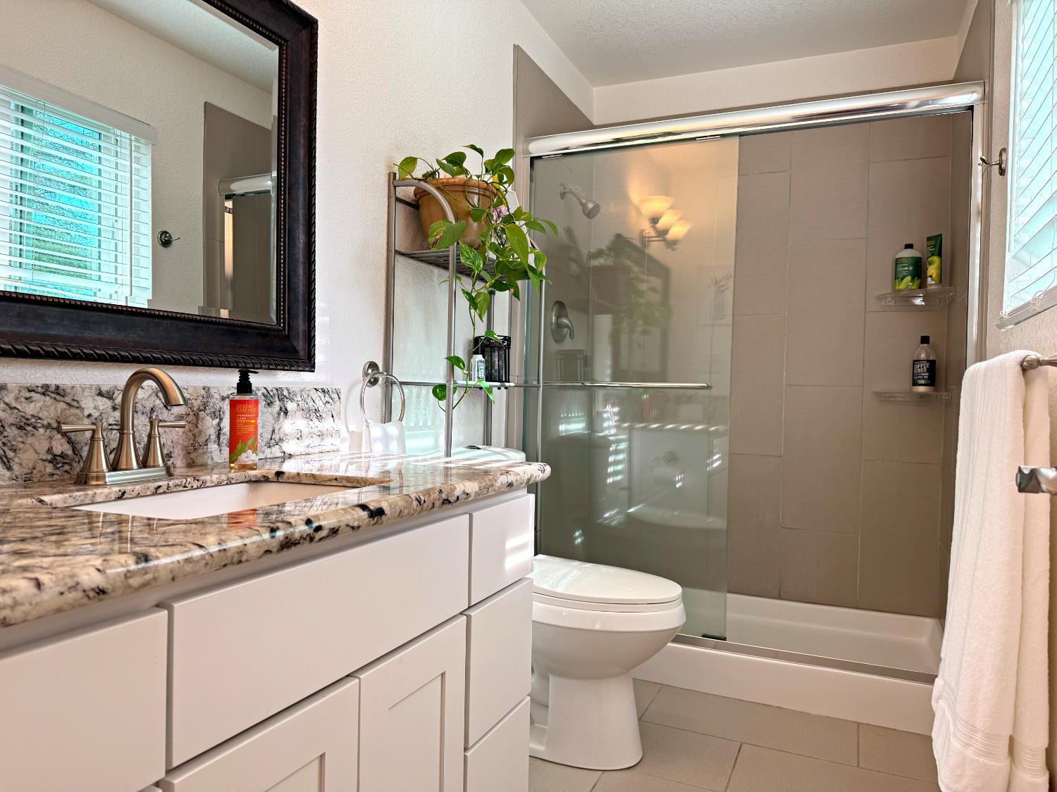 Detail Gallery Image 22 of 47 For 3781 Whispering Pines Ln, Shingle Springs,  CA 95682 - 3 Beds | 2 Baths