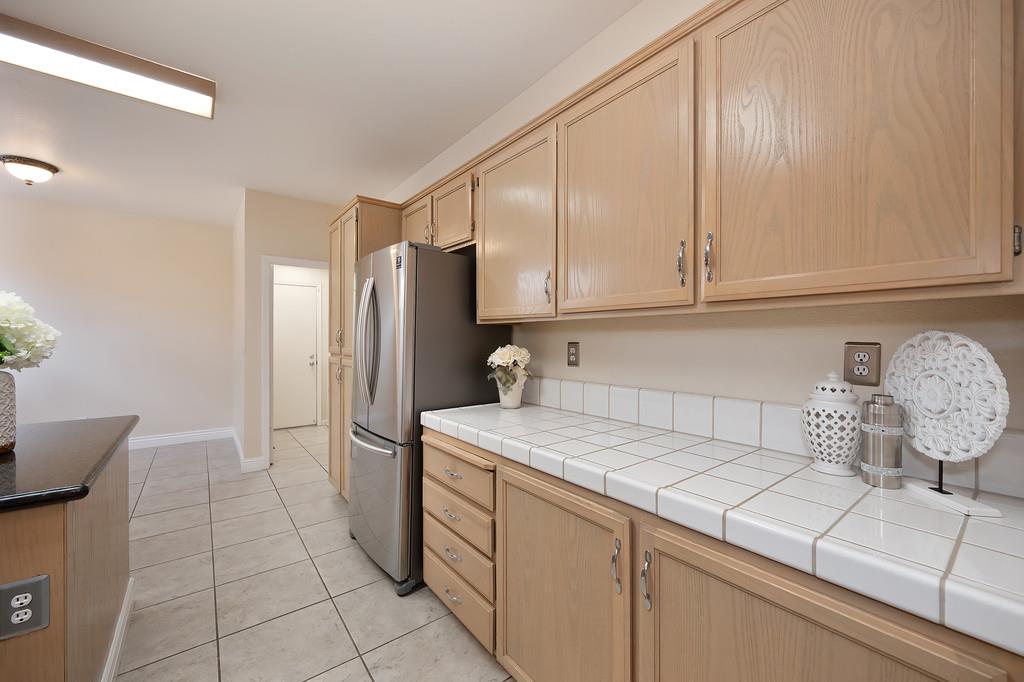Detail Gallery Image 33 of 78 For 1341 Trevor Ct, Roseville,  CA 95678 - 4 Beds | 2/1 Baths