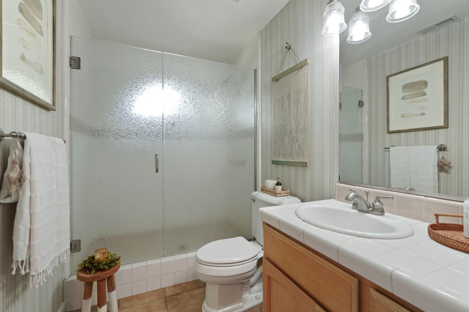 Detail Gallery Image 18 of 50 For 525 Vista Rio Ct, Woodbridge,  CA 95258 - 4 Beds | 3 Baths