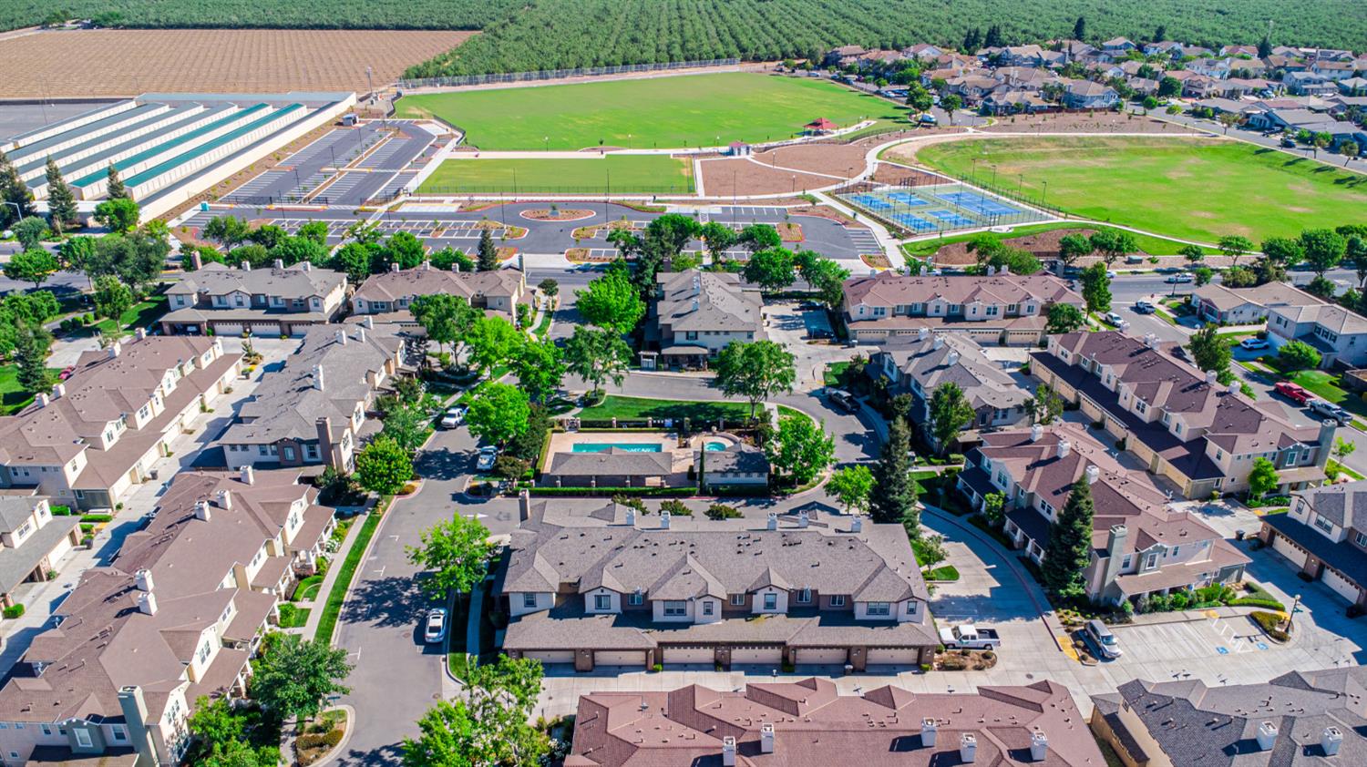 Detail Gallery Image 39 of 44 For 980 Silver Spur Cir #43,  Oakdale,  CA 95361 - 3 Beds | 2/1 Baths
