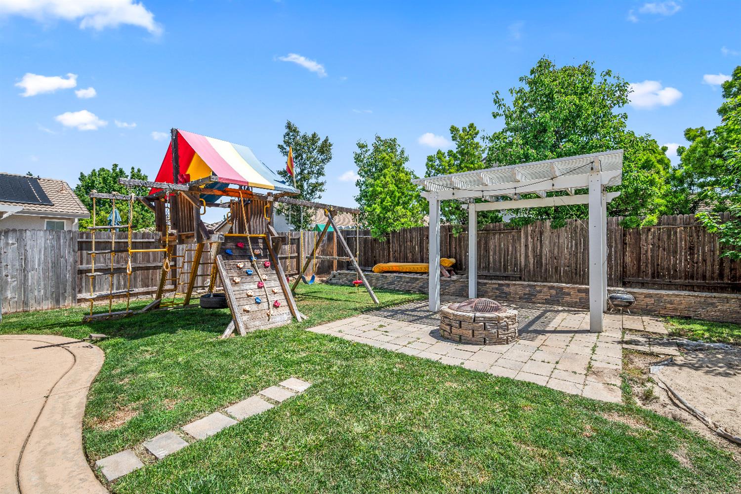 Detail Gallery Image 43 of 43 For 4151 Etoway Way, Rancho Cordova,  CA 95742 - 5 Beds | 3/1 Baths