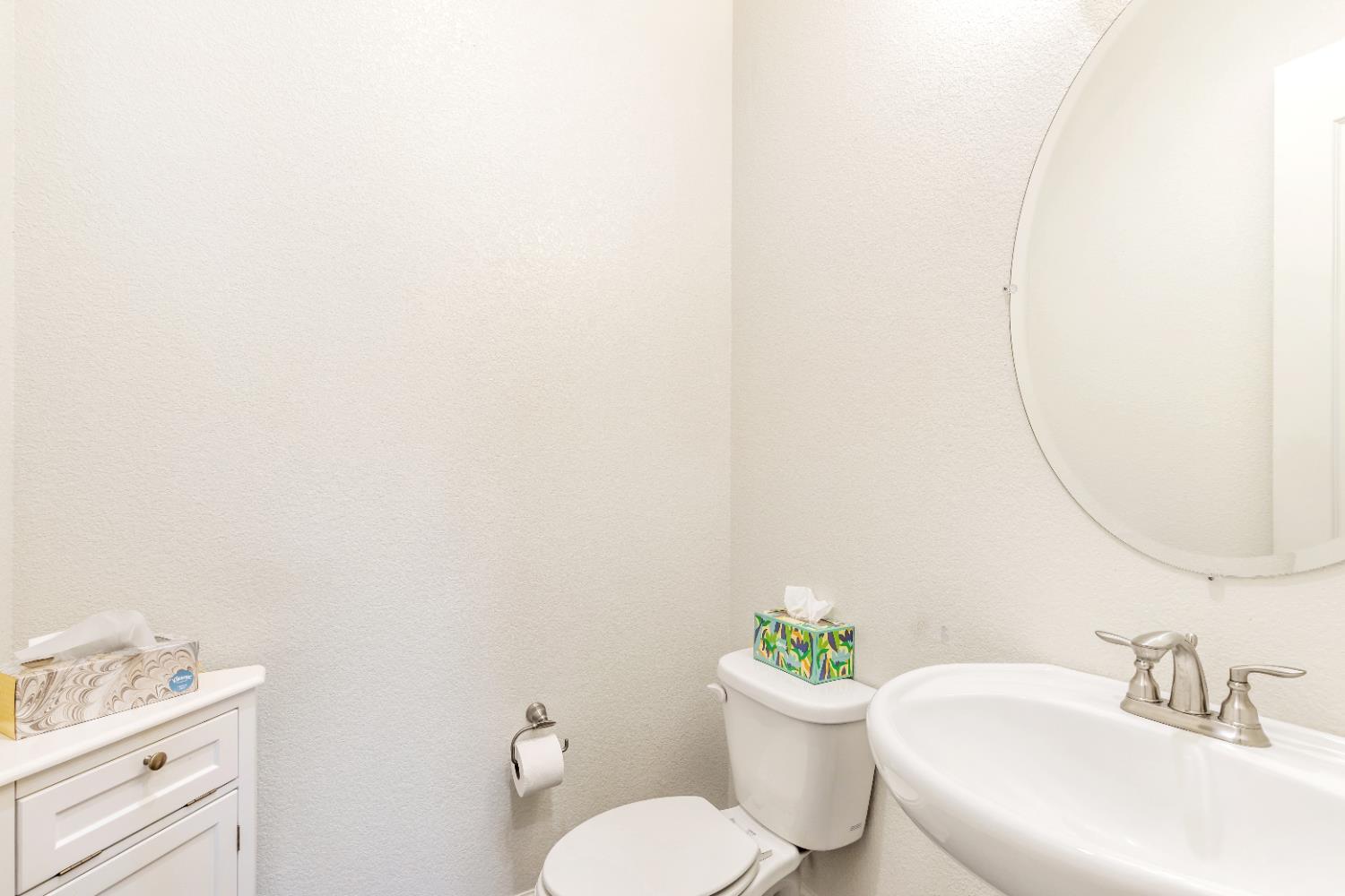 Detail Gallery Image 29 of 41 For 1587 Como Dr, Manteca,  CA 95337 - 3 Beds | 3/1 Baths