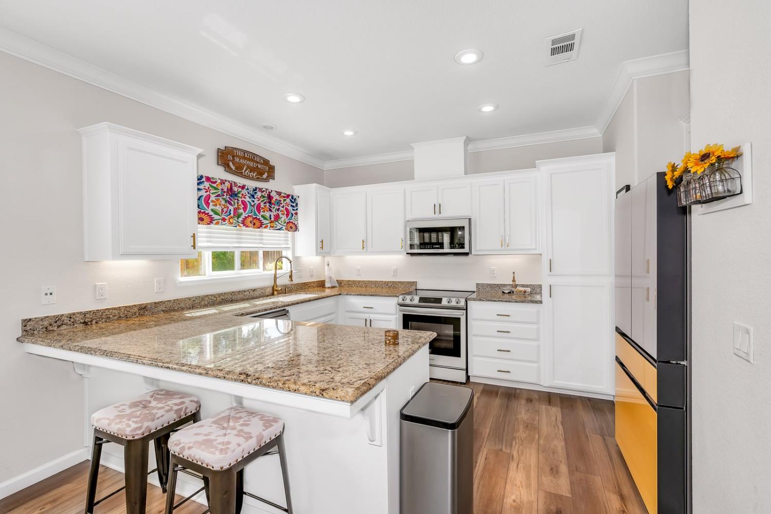 Detail Gallery Image 16 of 48 For 3008 La Vina Cir, Los Banos,  CA 93635 - 3 Beds | 2 Baths
