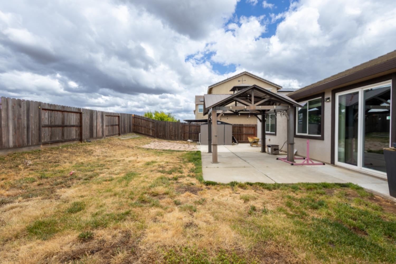 Ballinger Drive, Sacramento, California image 33