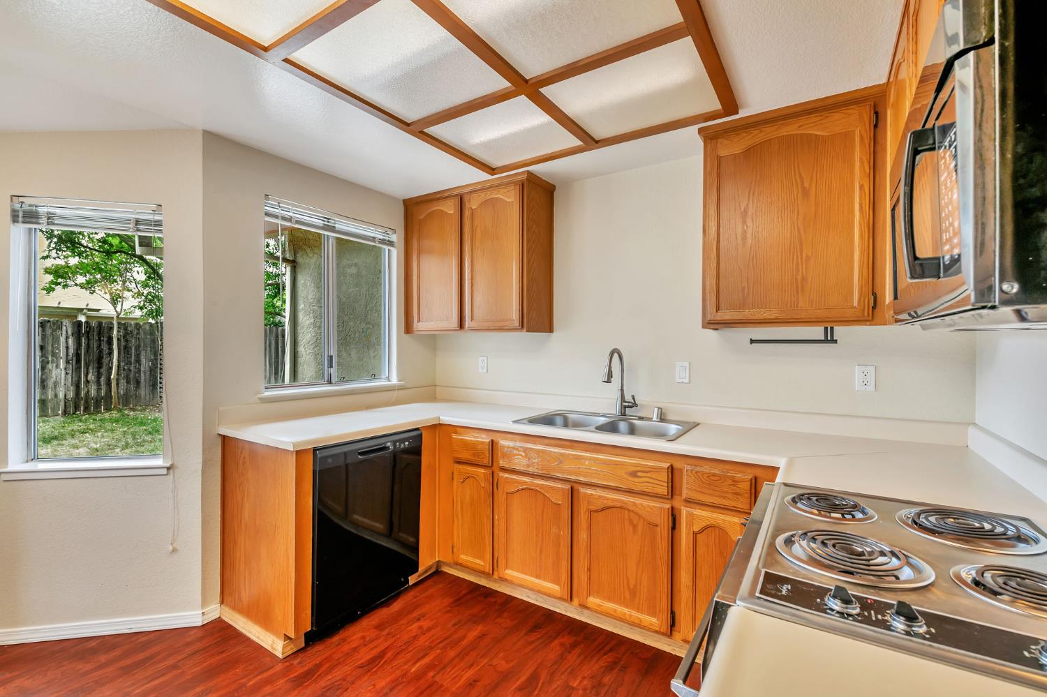 Lovewood Court, Citrus Heights, California image 12