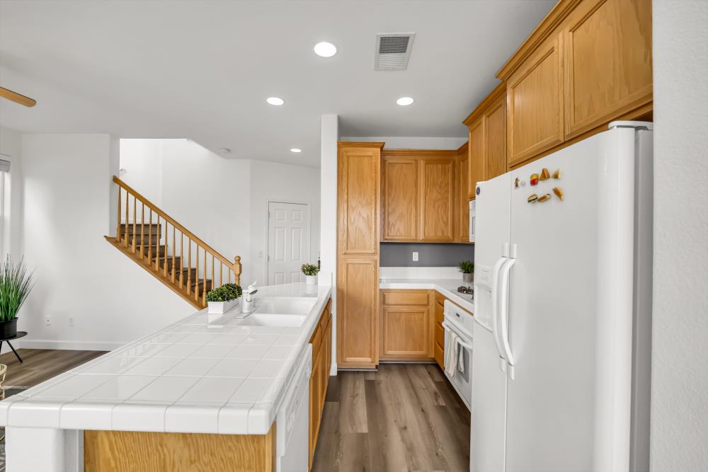 Caddington Way, Sacramento, California image 4