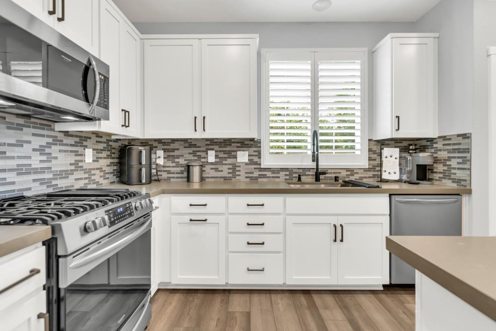 Tanager Court, West Sacramento, California image 14