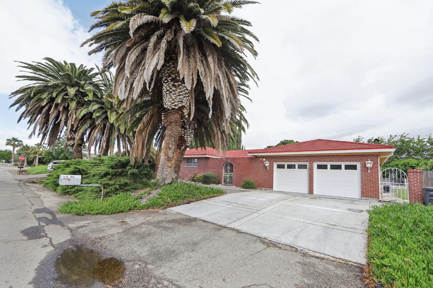 Detail Gallery Image 2 of 35 For 15735 Redondo Dr, Tracy,  CA 95304 - 3 Beds | 2 Baths