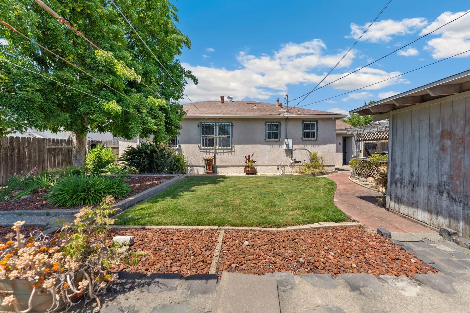 Fruitridge Road, Sacramento, California image 18