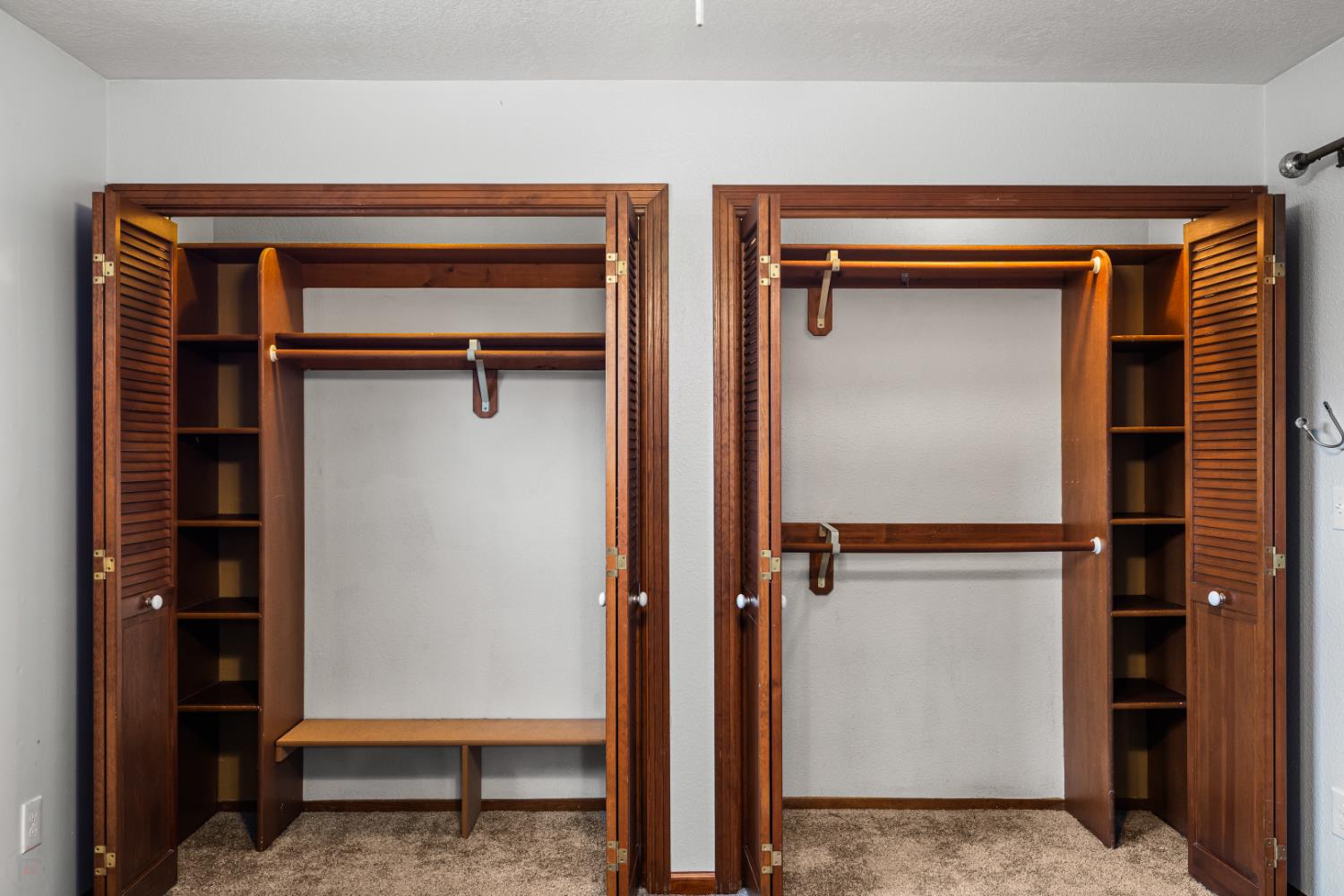Detail Gallery Image 42 of 69 For 839 Cobblestone, Ripon,  CA 95366 - 4 Beds | 3 Baths