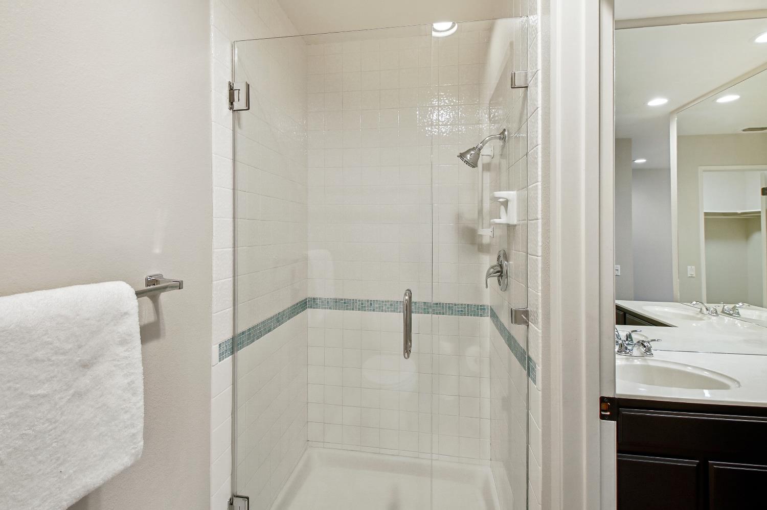 Detail Gallery Image 36 of 59 For 306 East Ranch Rd, Sacramento,  CA 95825 - 2 Beds | 2 Baths