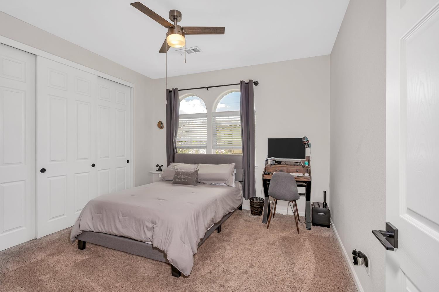 Detail Gallery Image 8 of 48 For 3008 La Vina Cir, Los Banos,  CA 93635 - 3 Beds | 2 Baths