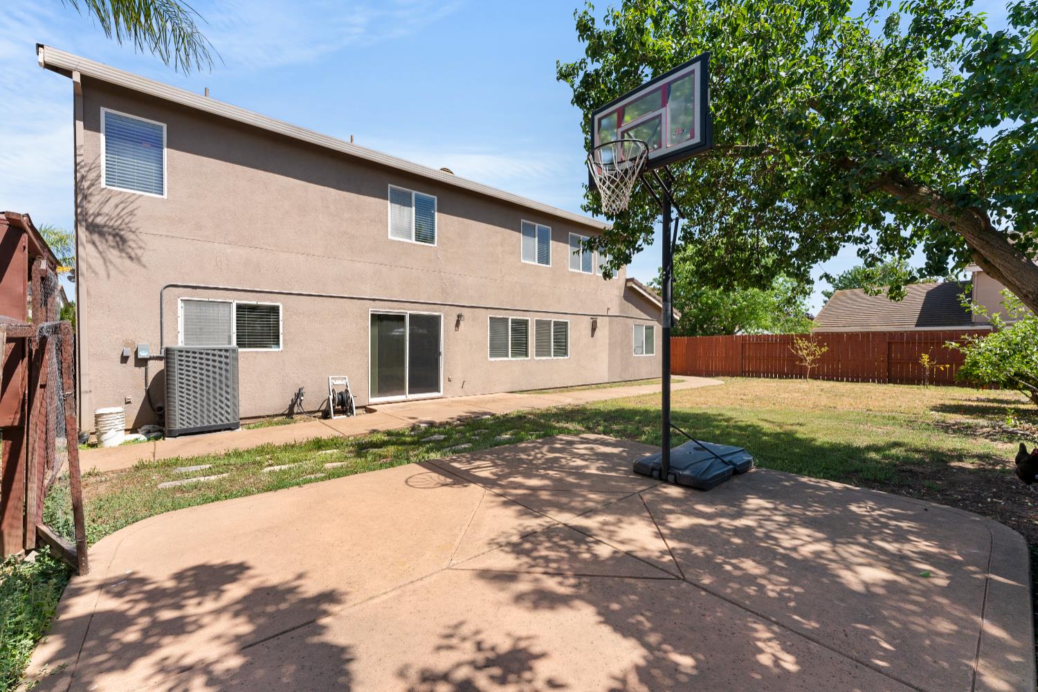 Brabant Court, Elk Grove, California image 49