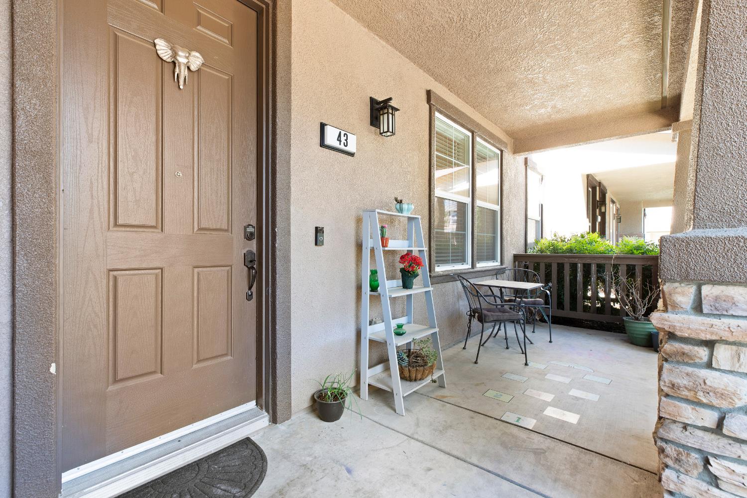 Detail Gallery Image 6 of 44 For 980 Silver Spur Cir #43,  Oakdale,  CA 95361 - 3 Beds | 2/1 Baths