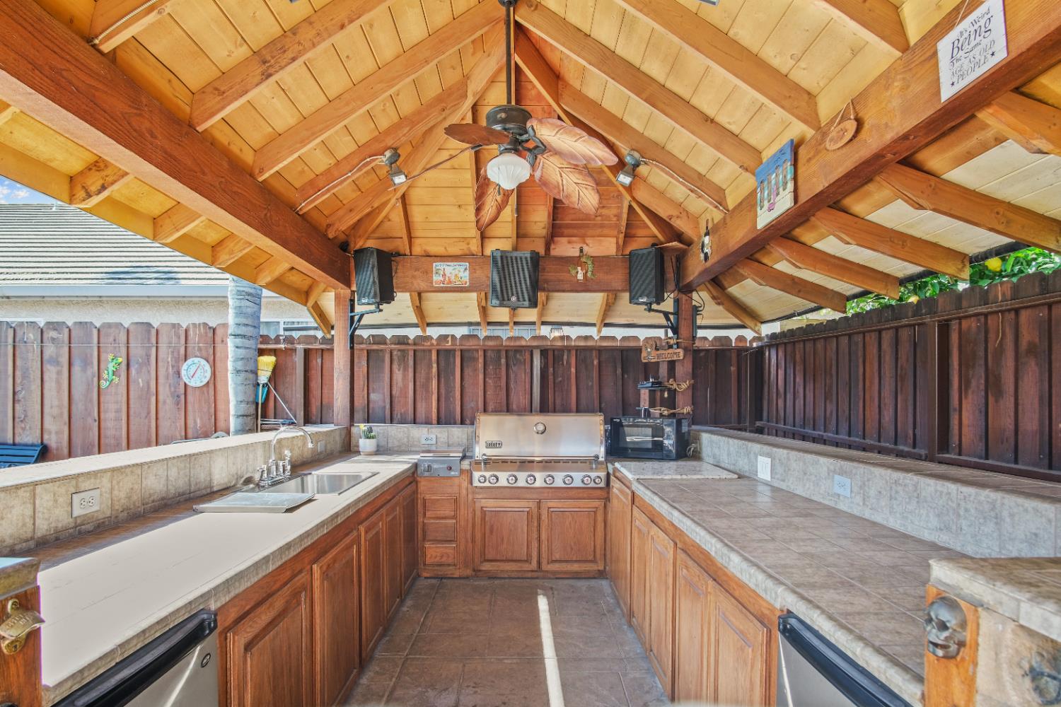 Detail Gallery Image 19 of 25 For 1724 Stonum Rd, Modesto,  CA 95351 - 4 Beds | 4 Baths