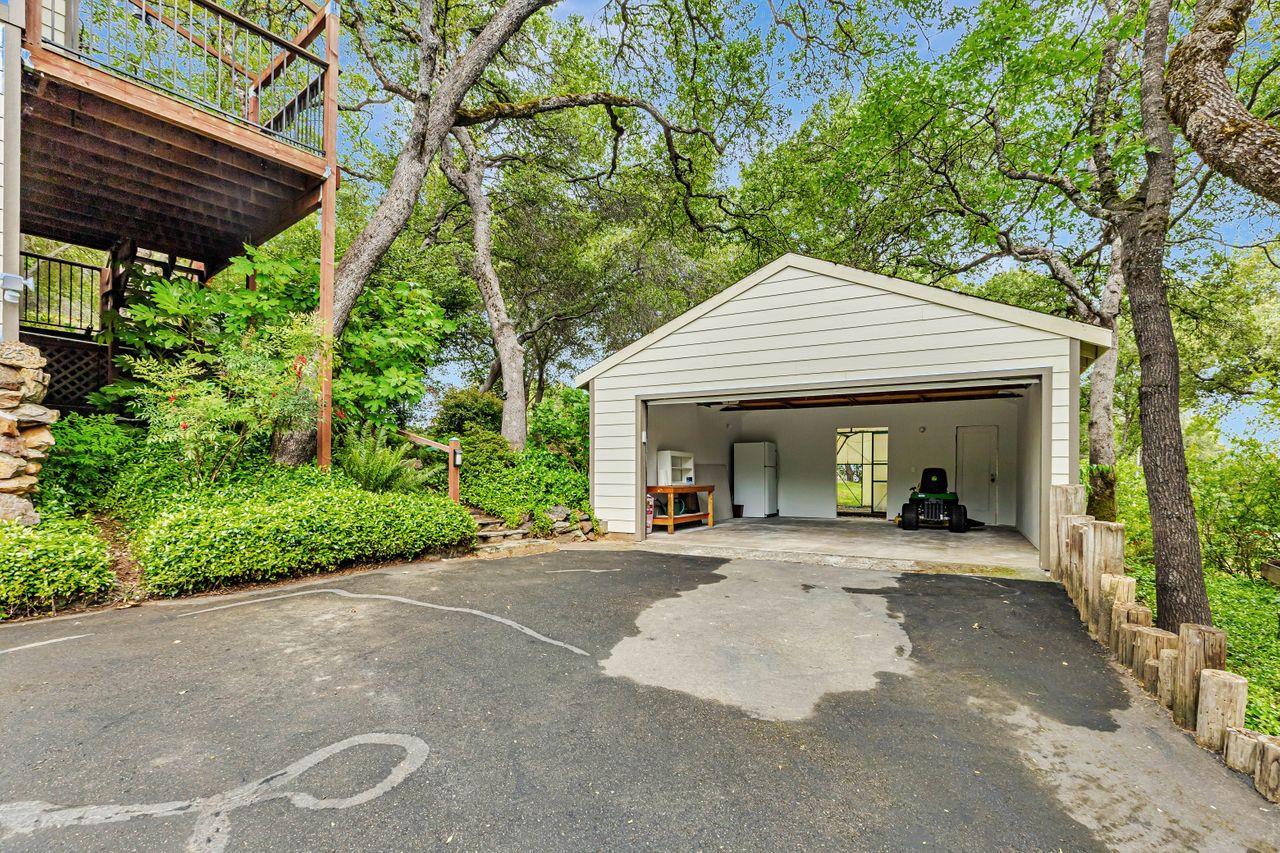 Shockley Road, Auburn, California image 50